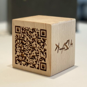 Cubo madera QR